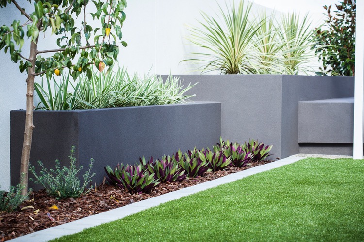 A minimalistic garden style for a residential house.